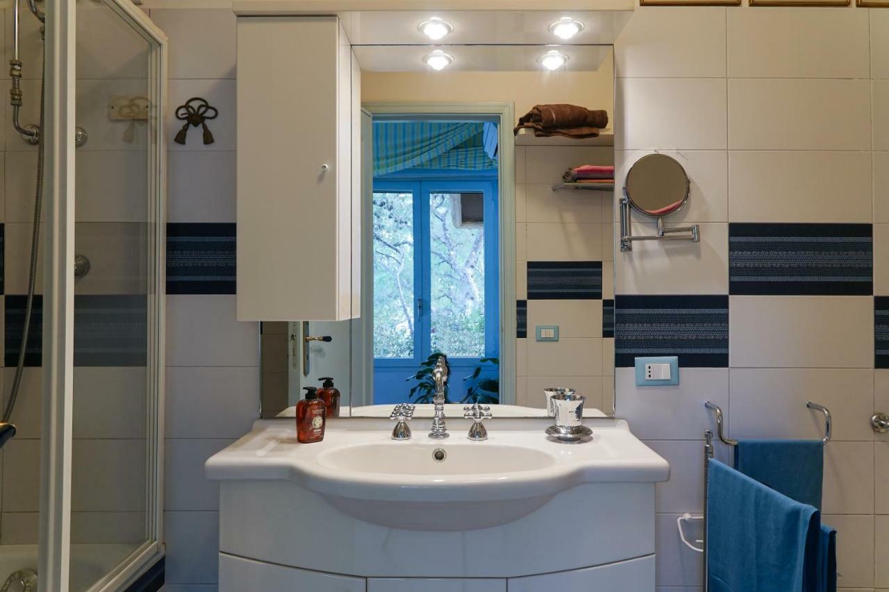 Luxury Apartment And Charm Sea View Isola Bella Таормина Экстерьер фото